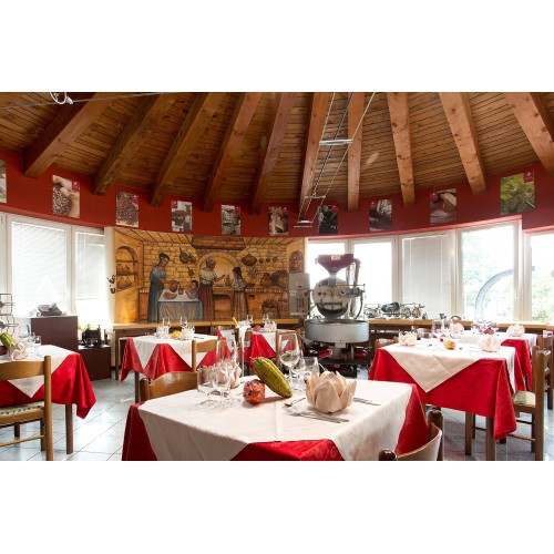 Il dolce di Pasqua delizioso alla ciliegia e il Buon Cioccolato di Silvio Bessone